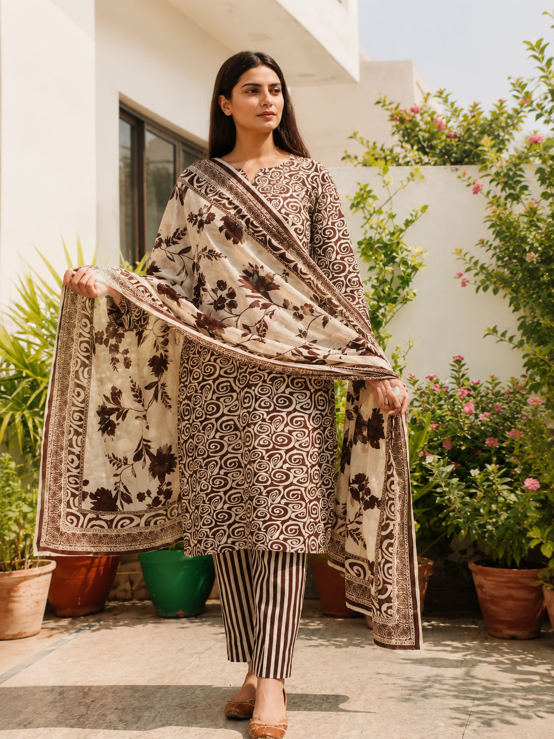 RAYA LAWN